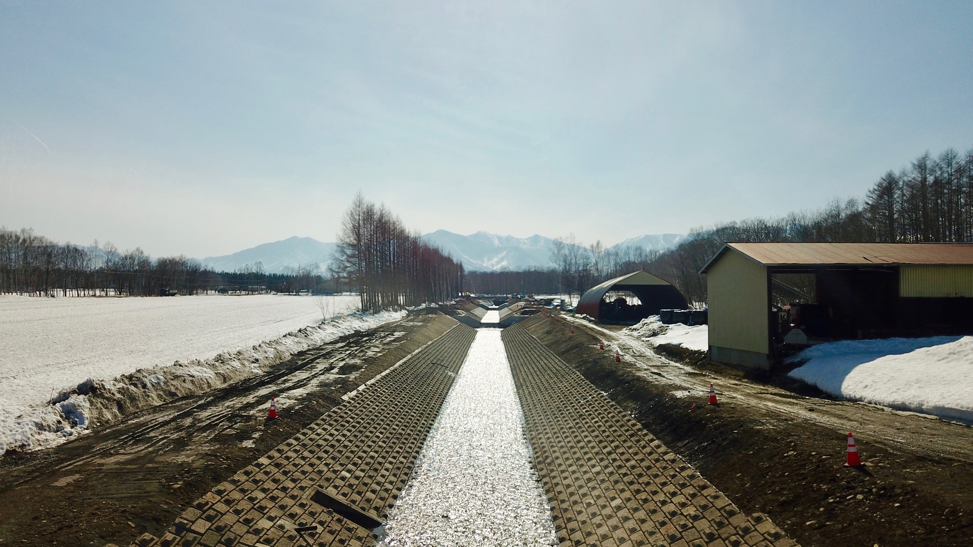 >ホネオップ川災害復旧<br>＜河川災害復旧工事＞